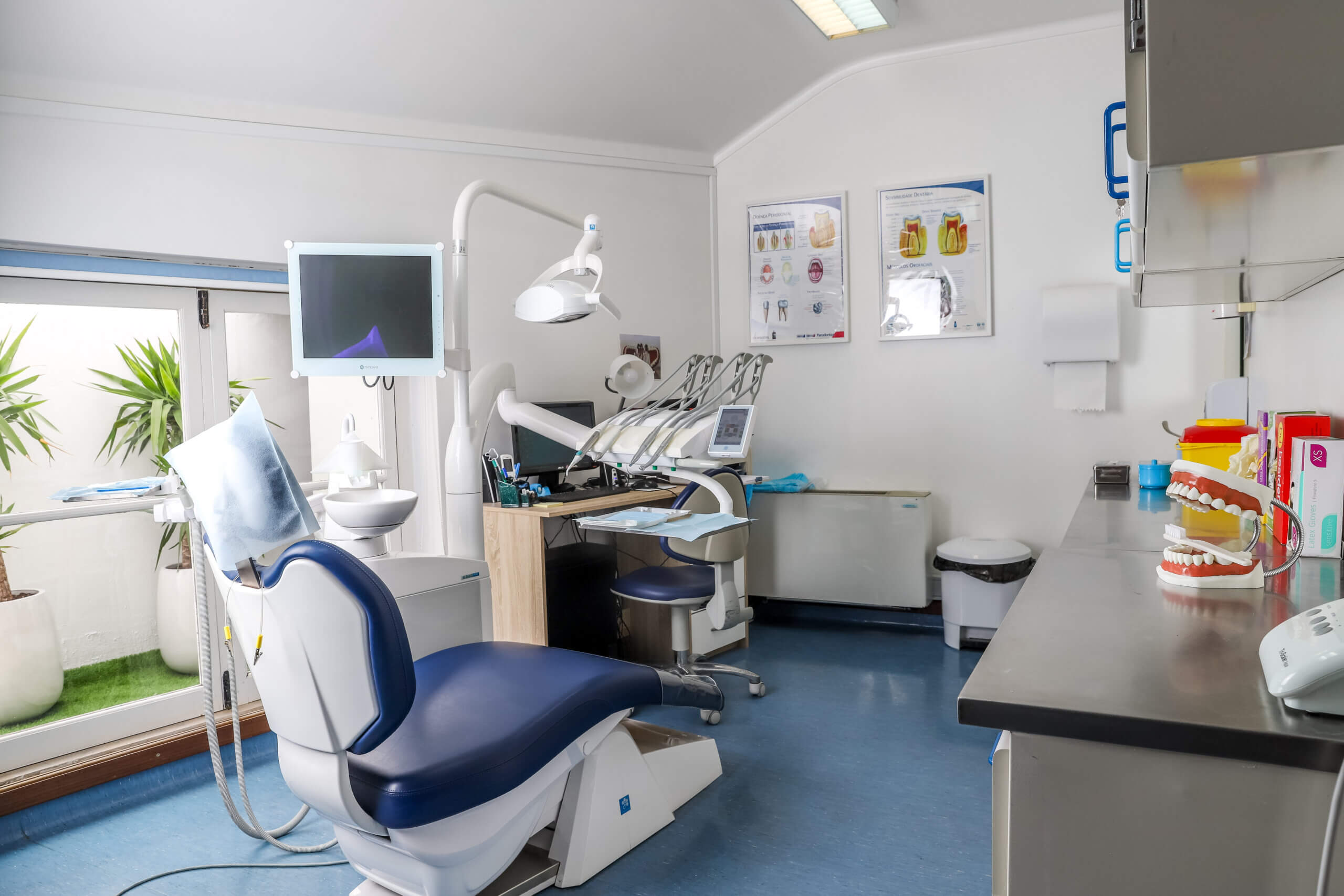 Clínica Raízes Médicas - Serviços de Medicina Dentária - Instalações
